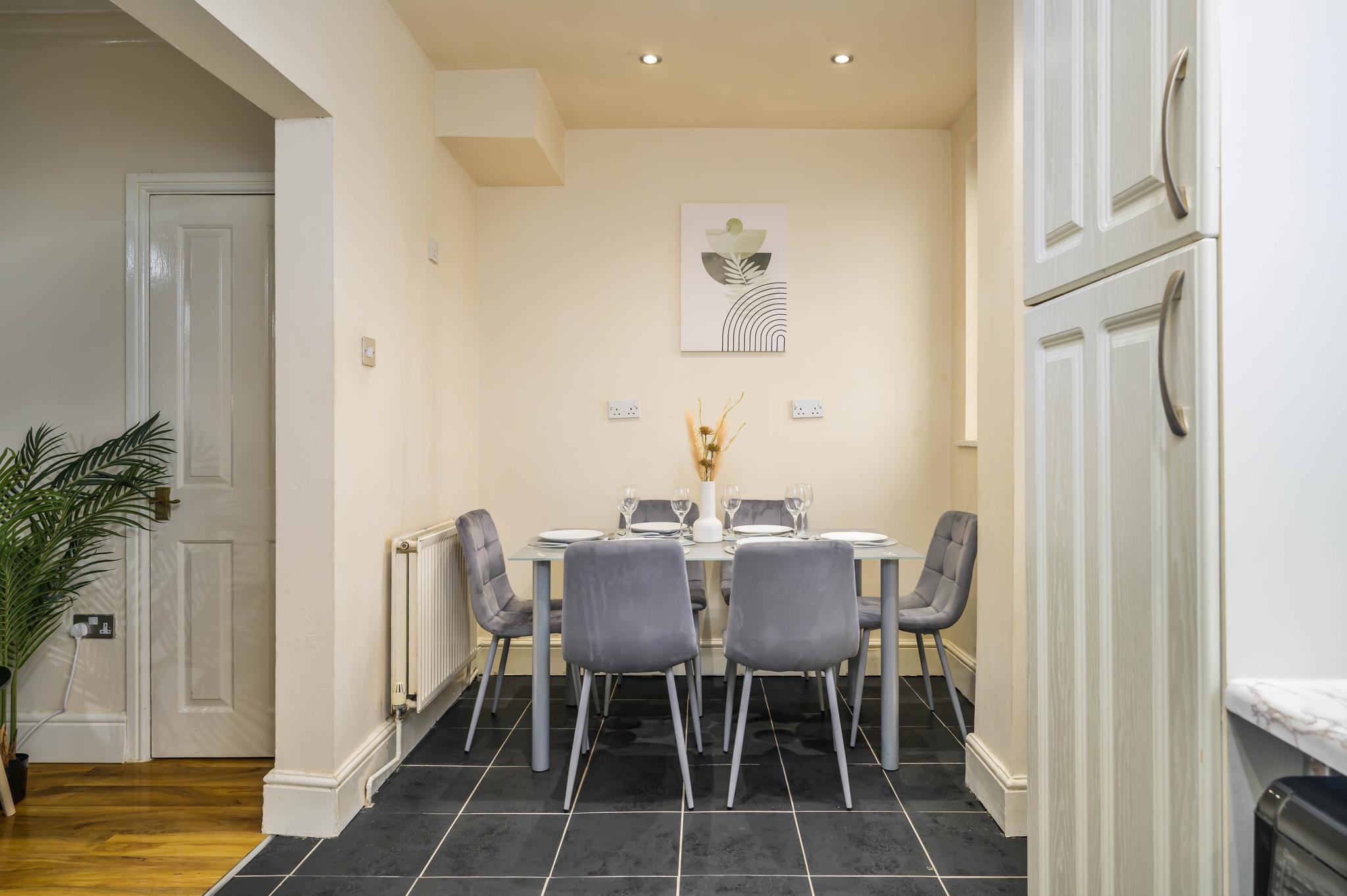 3 BDR | Early Booking Discount | Contractors4