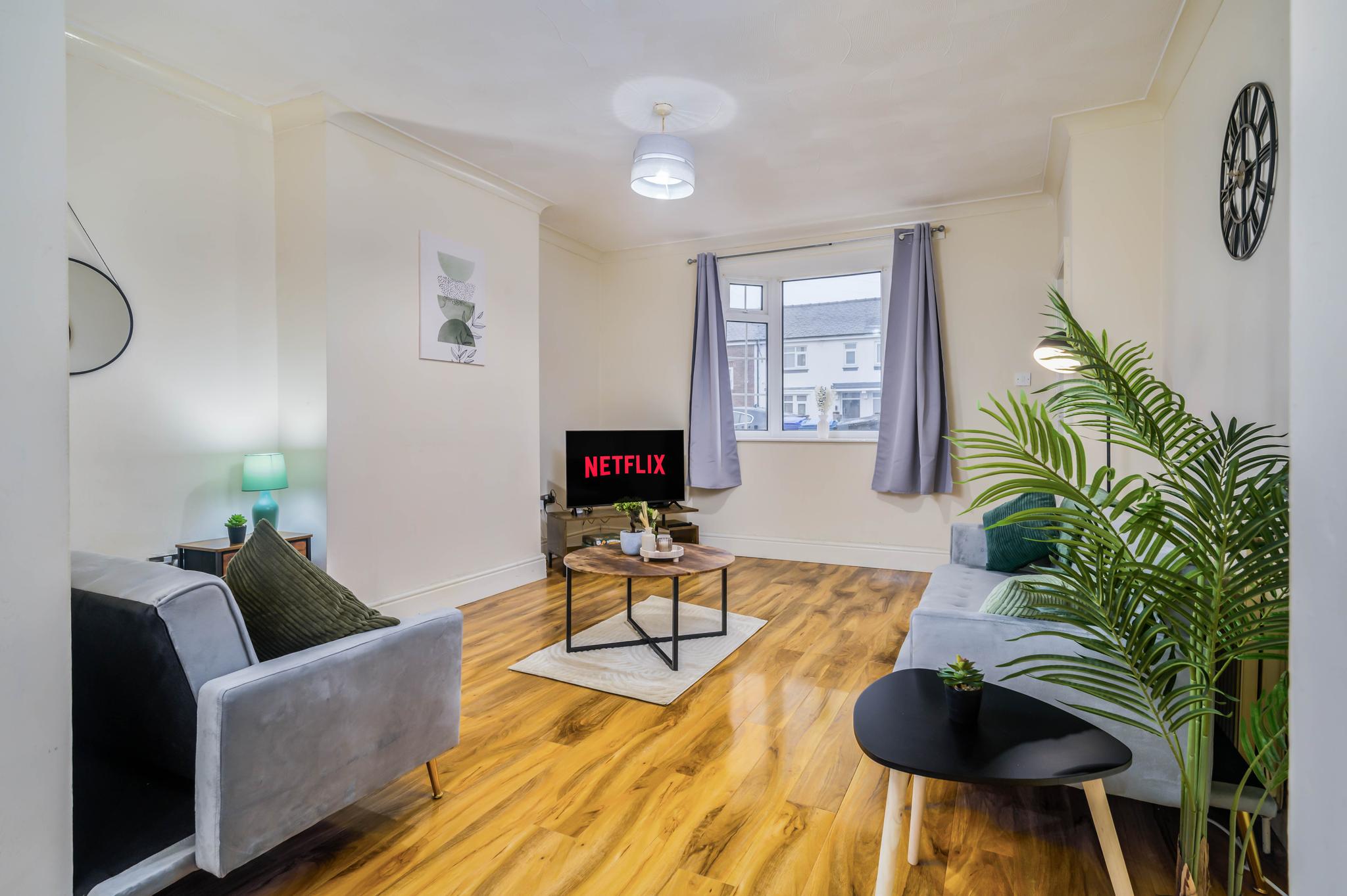 3 BDR | Early Booking Discount | Contractors6