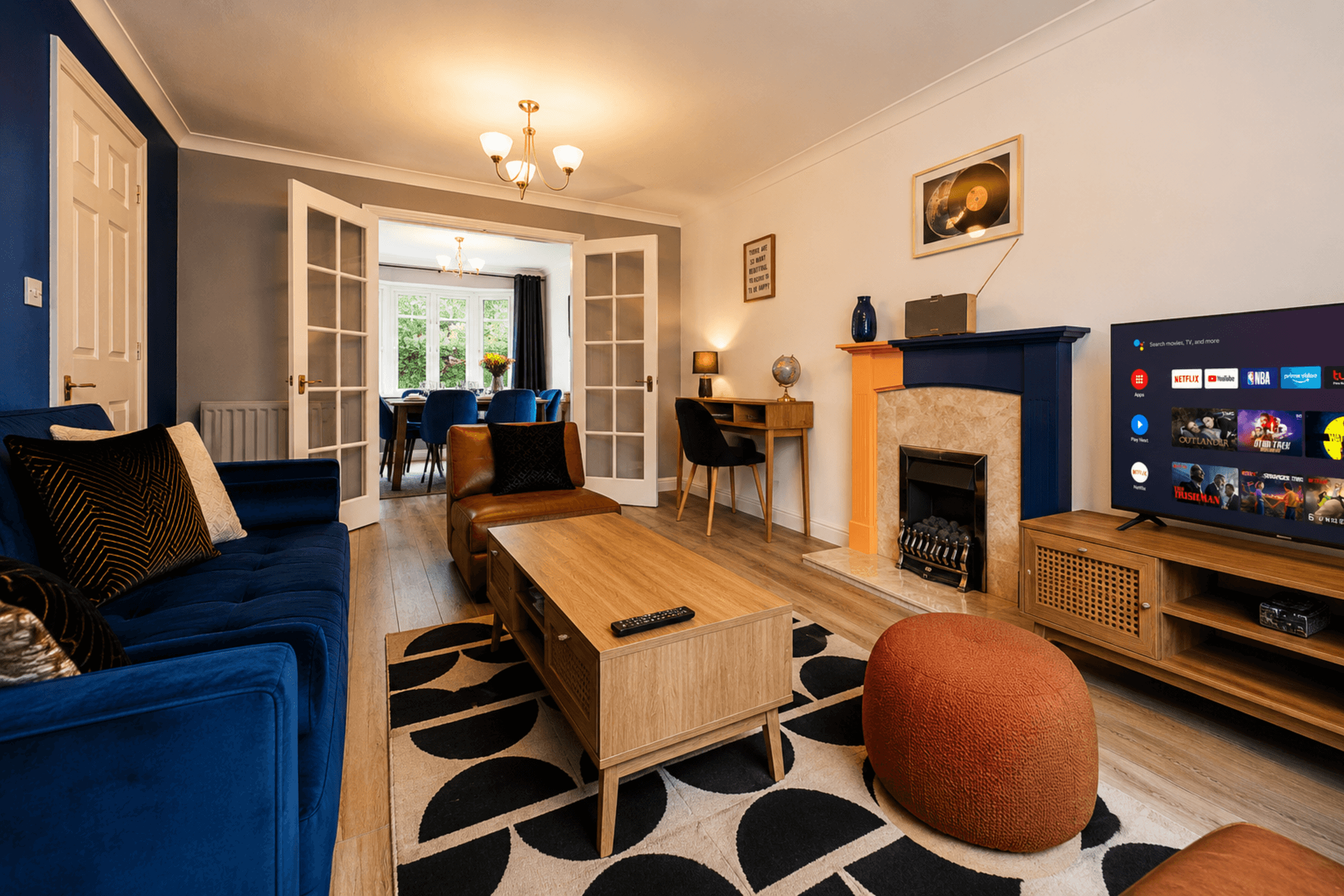 Spacious 4br House w/ 5 Beds, Fast Wi-Fi & Parking