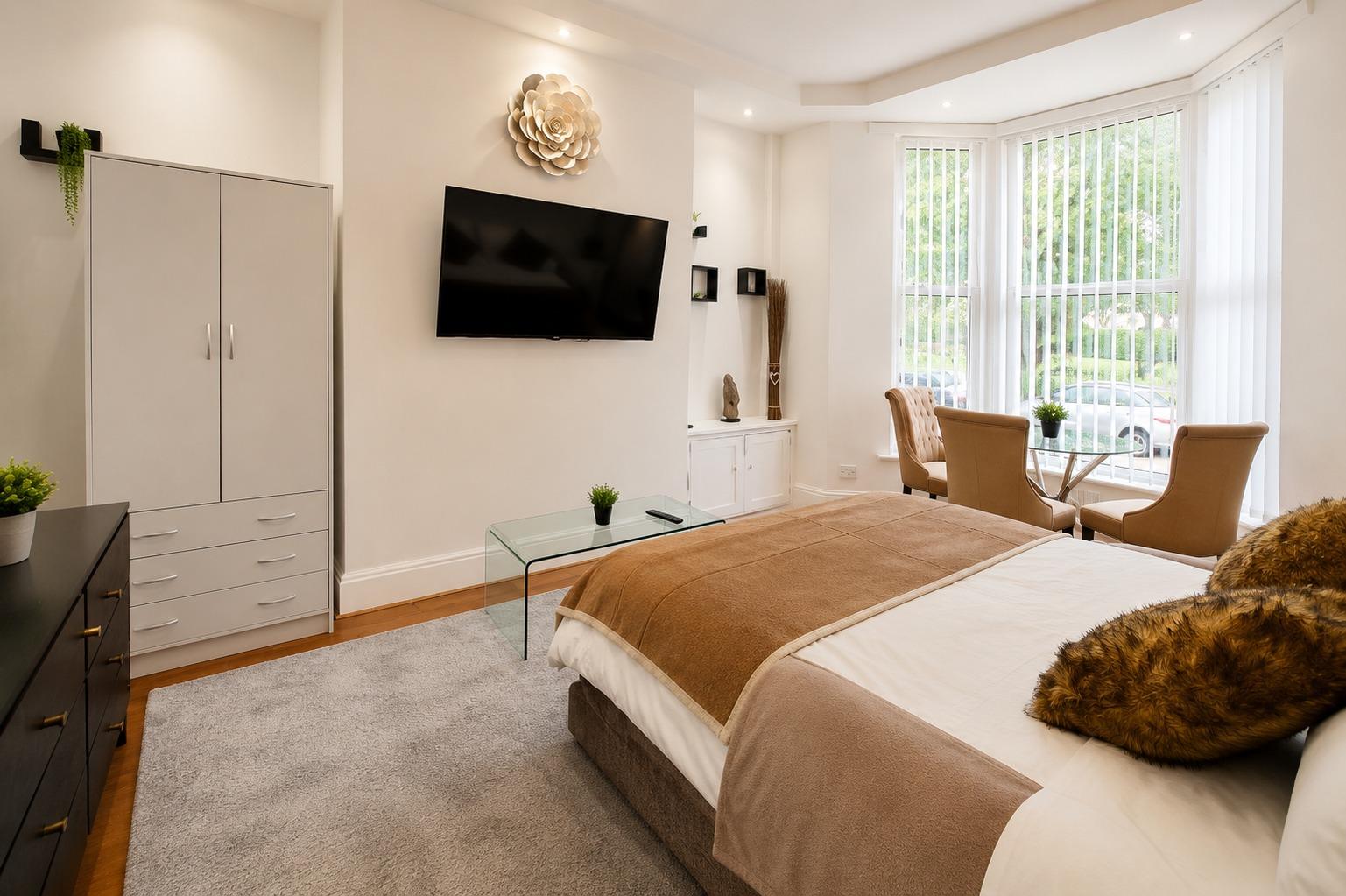 Botanic Apartment with Parking & Park Views, Quiet5