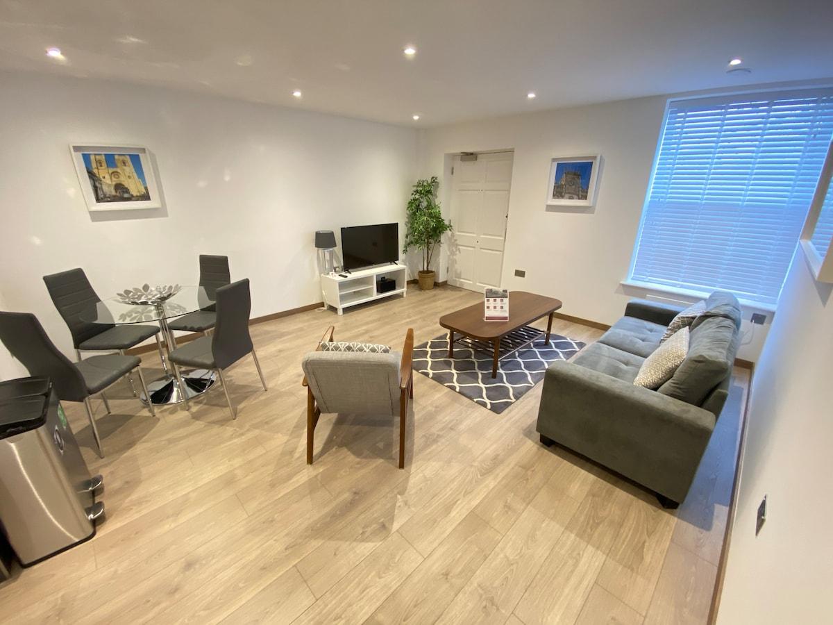 1-3 Bedroom Serviced Apartments in Thames Ditton5