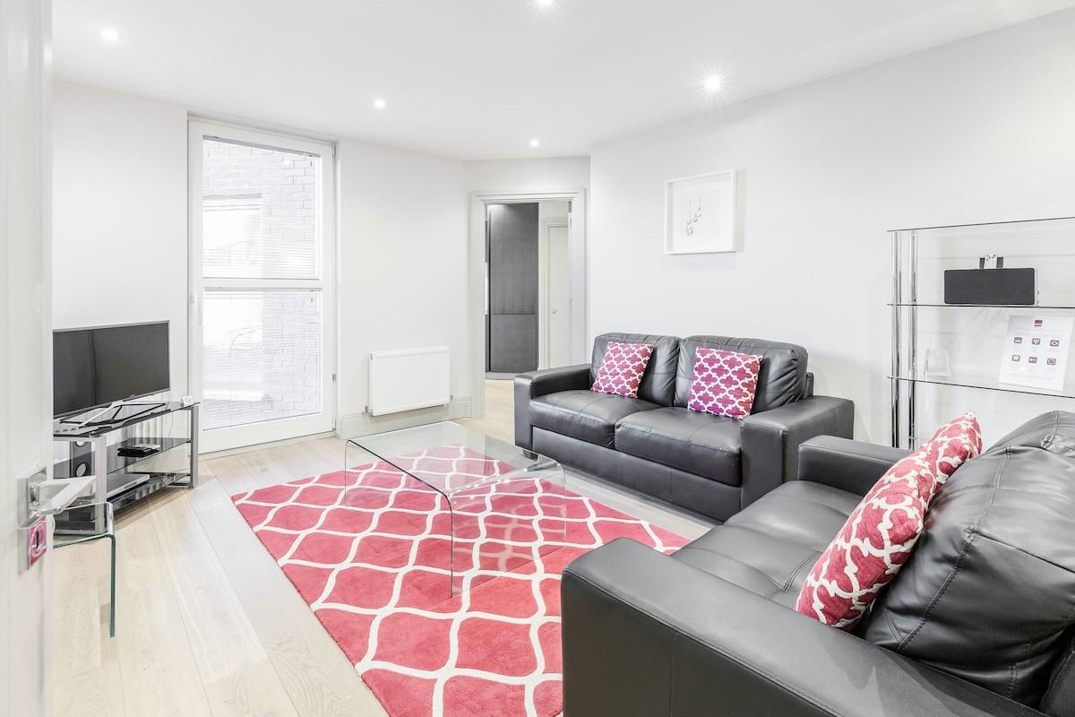 Modern 2 bed serviced apartments in West London1