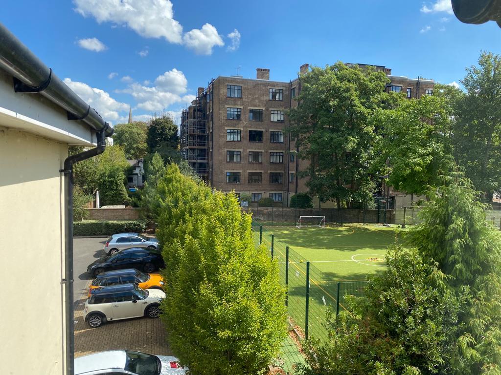 Lovely 1 Bedroom Serviced Apartment in Surbiton6