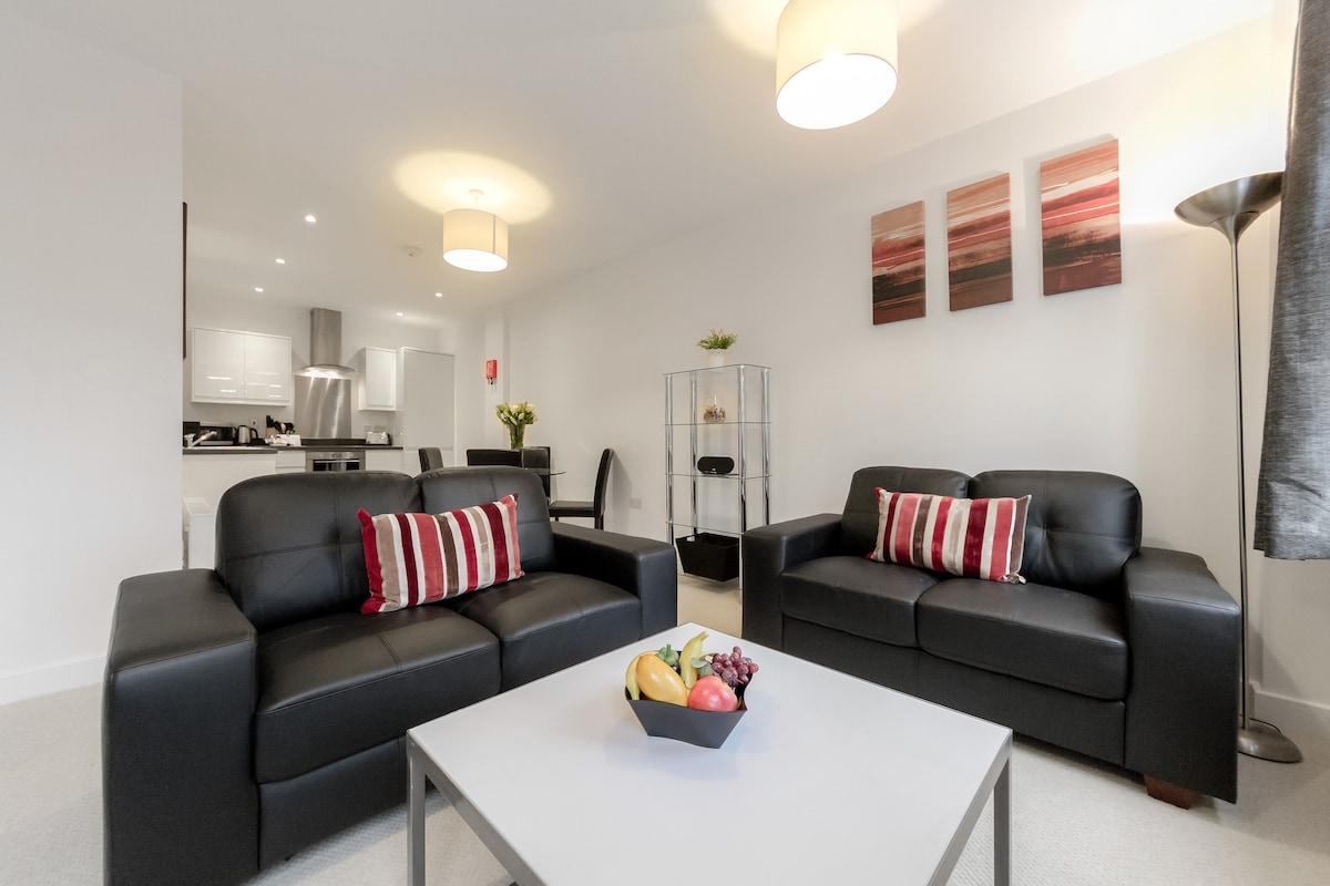 Stunning 1-2 Bedroom Serviced Apartments in Sutton