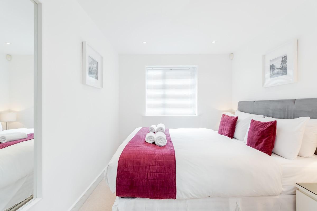 Lovely 2 Bedroom Serviced Apartment in Guildford6