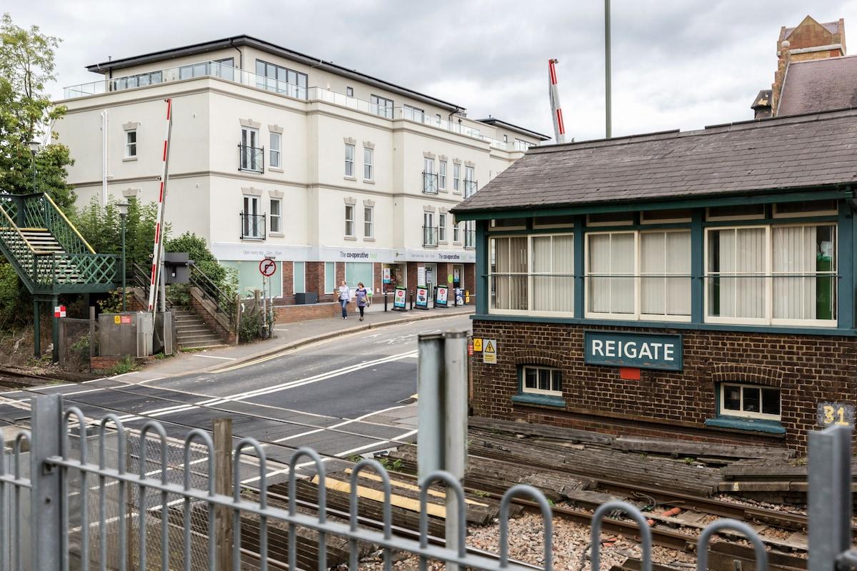 Great 1-2 Bedroom Serviced Apartment in Reigate4