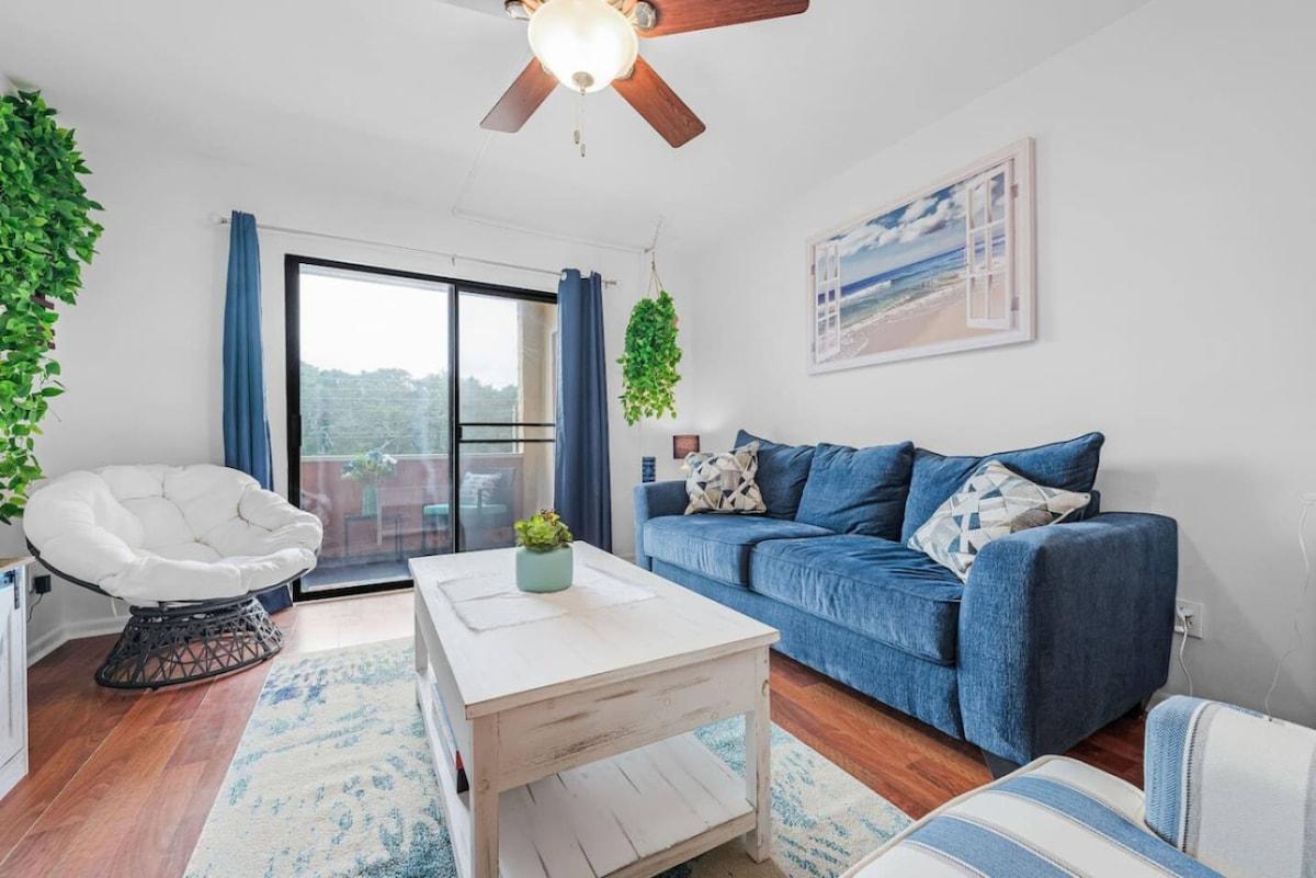 Cozy Coastal Retreat | Near Beach & Nature Trails2
