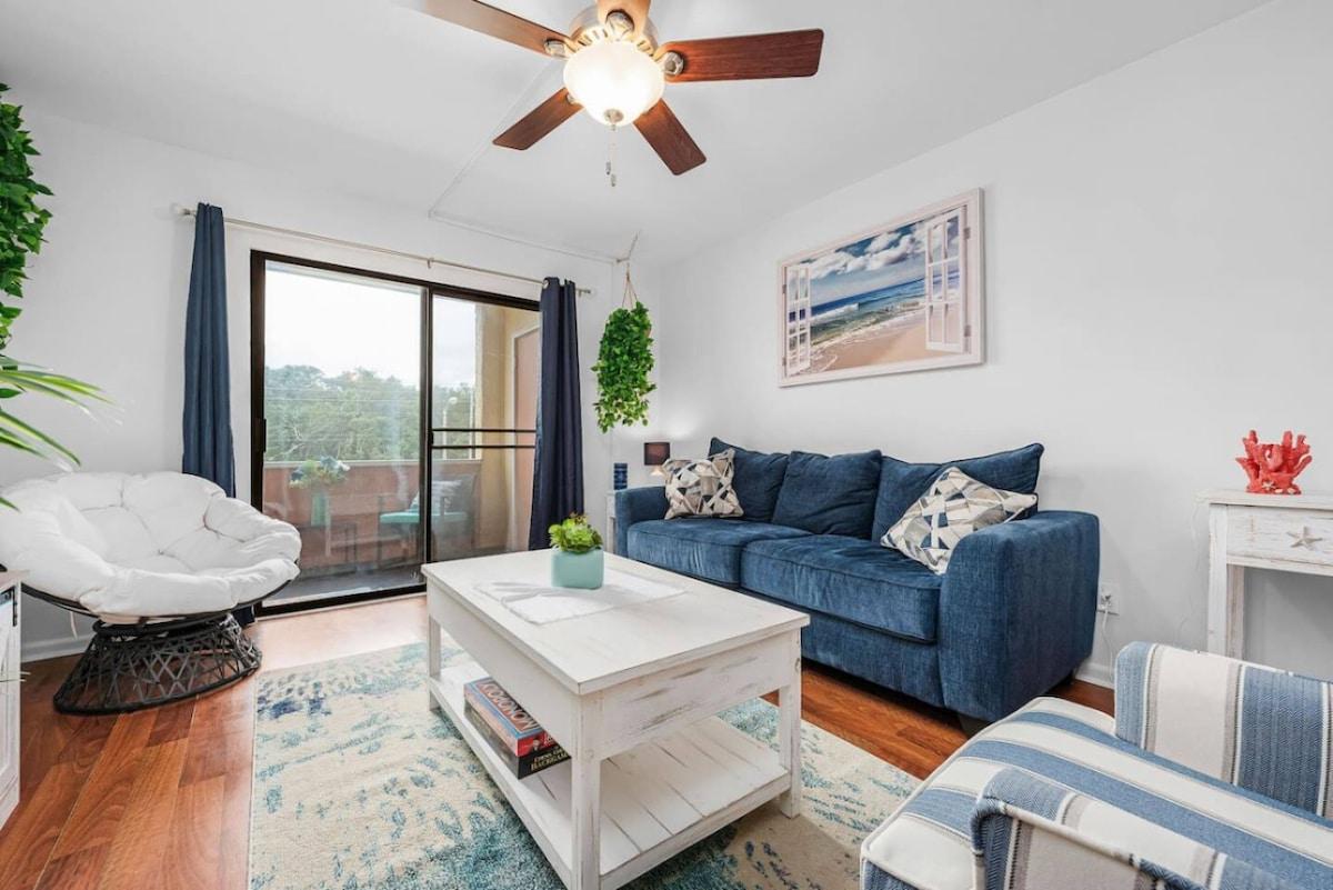 Cozy Coastal Retreat | Near Beach & Nature Trails6