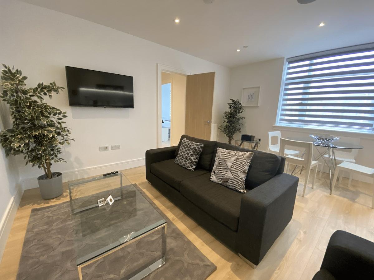 Great 1-3 Bedroom Serviced Apartments in Chertsey