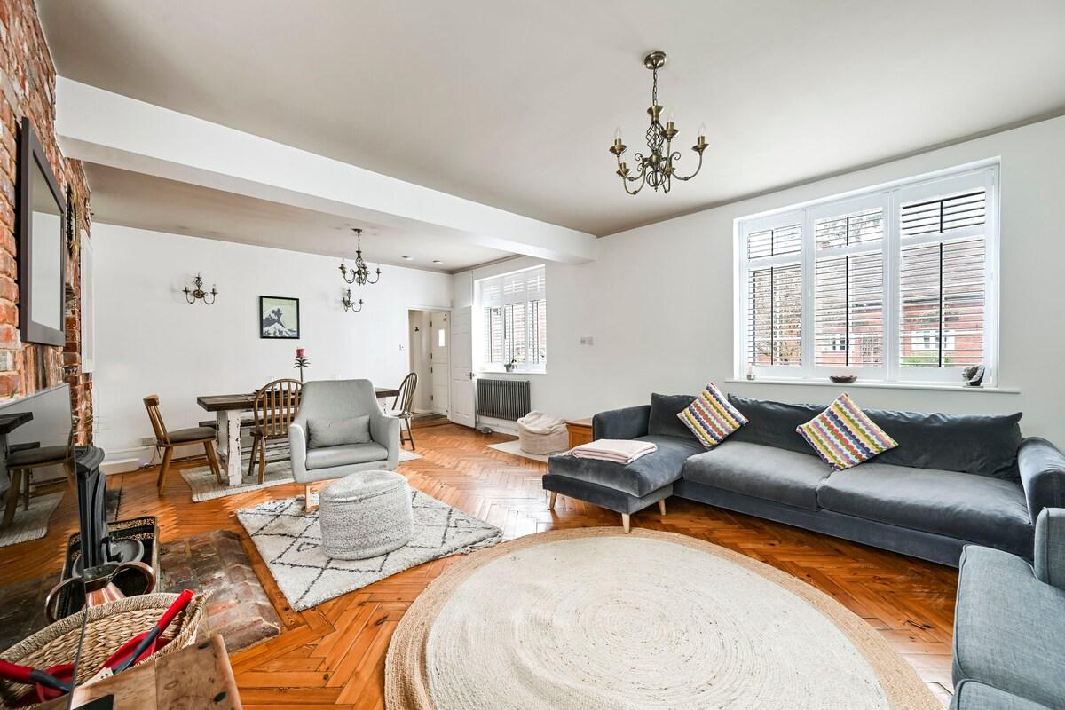 Stunning 3Bedroom Home Near Stansted Airport5