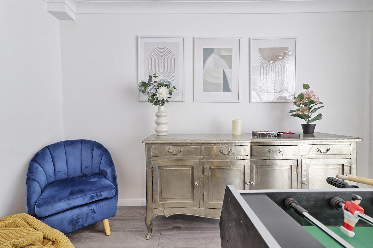 Beautifully Modern Retreat in Basildon With Garden