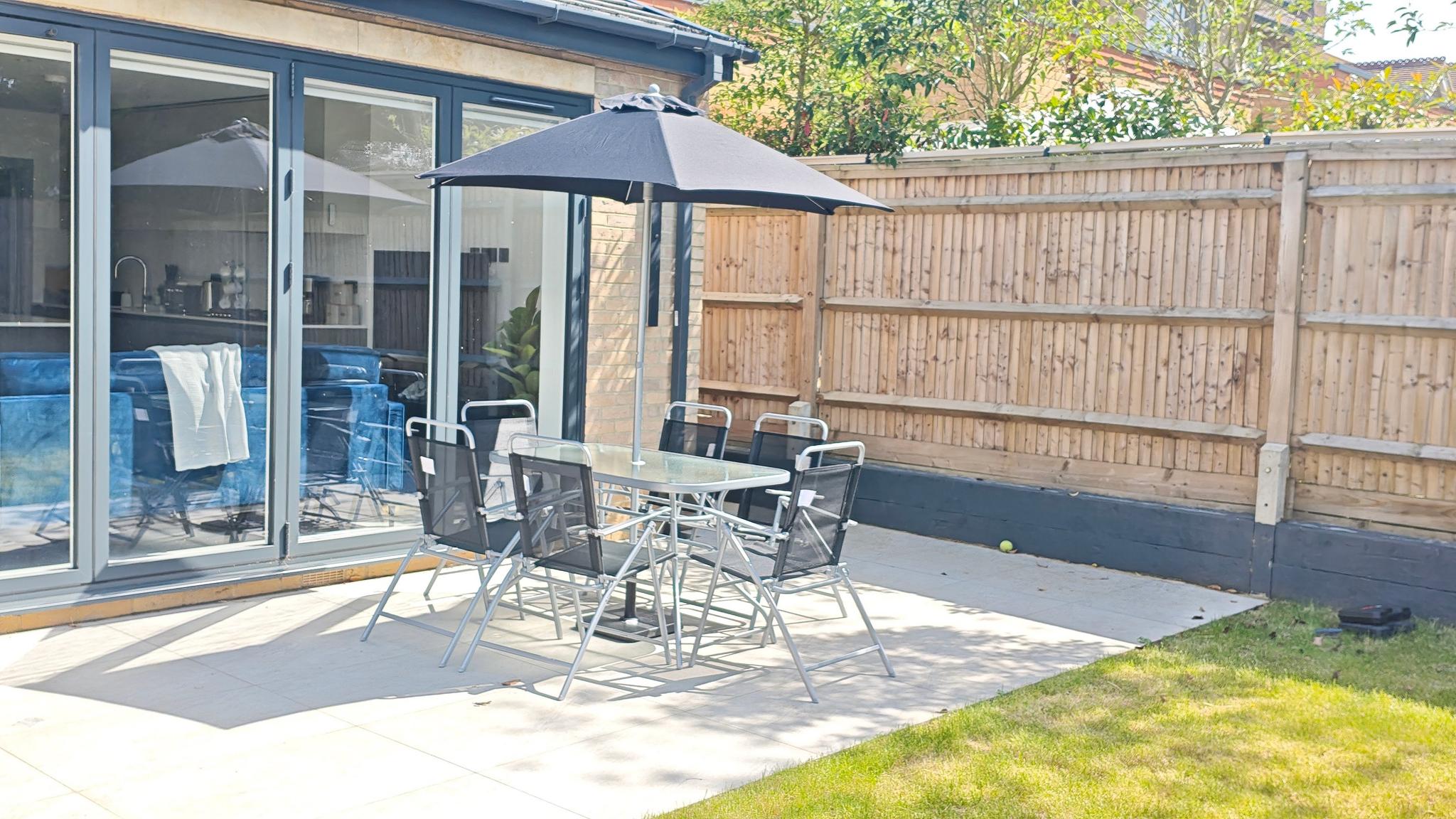 Luxaura Homes | 5-Bed Detached House | Maidenhead6
