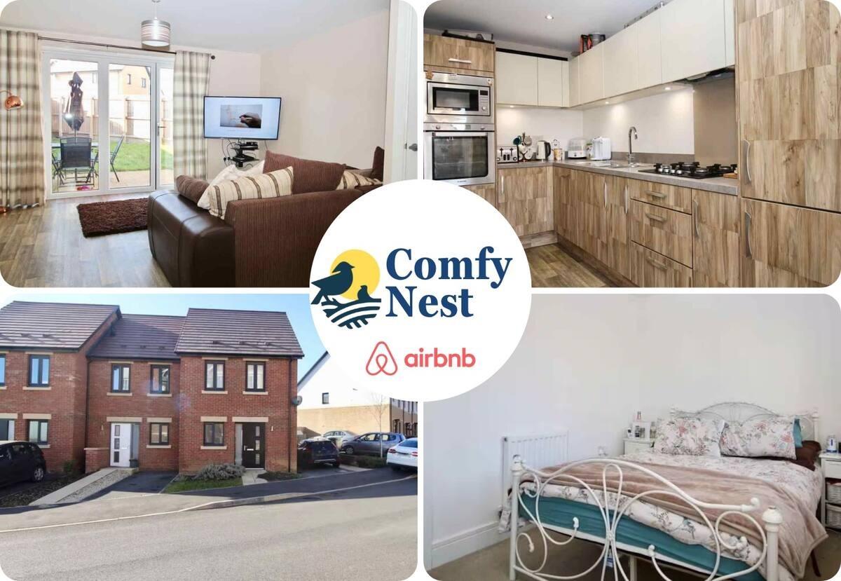 2BR By Comfy Nest Short Term Rental Corby|Parking