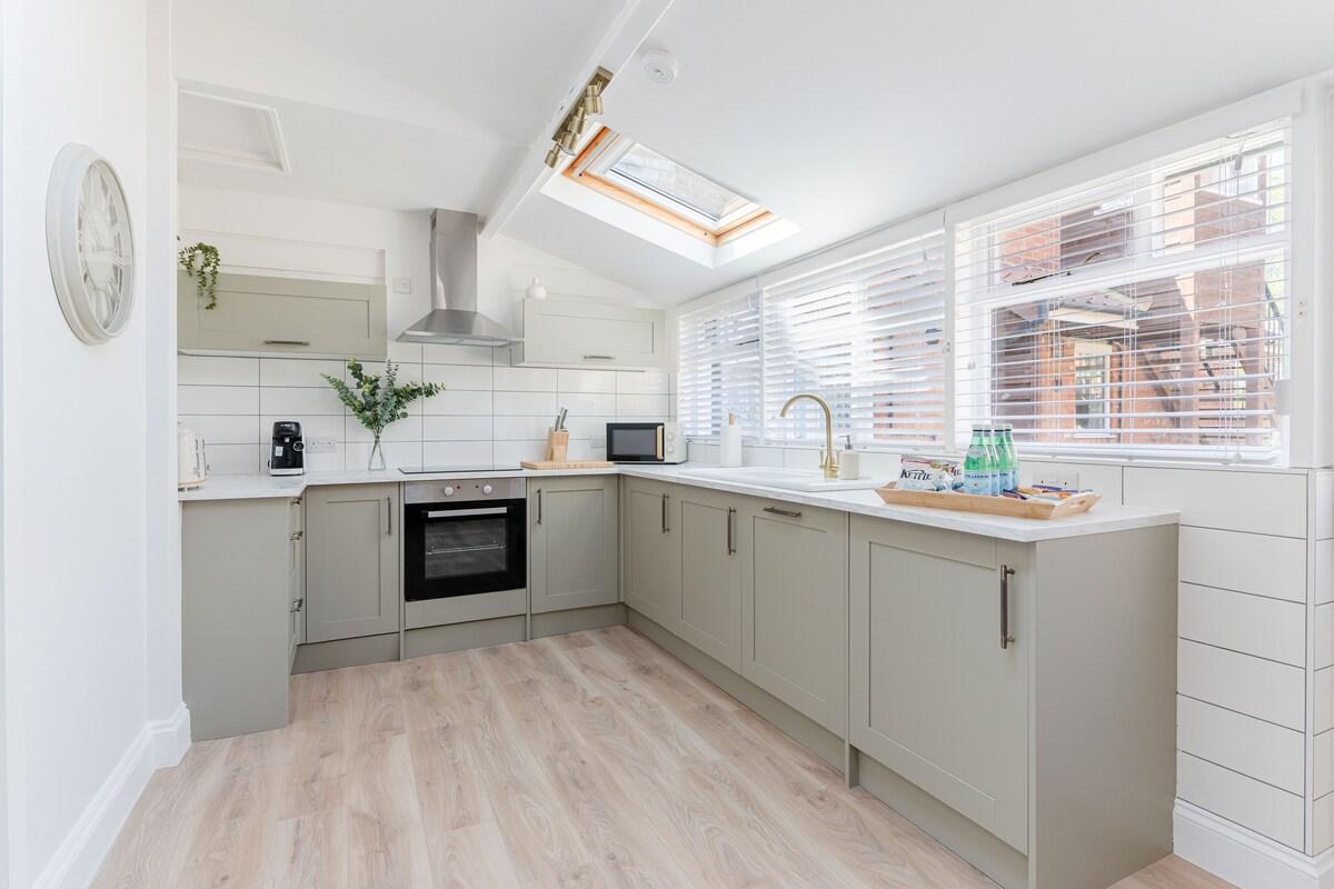 Prime Location Cottage, Southwold Gem, Sleeps 82