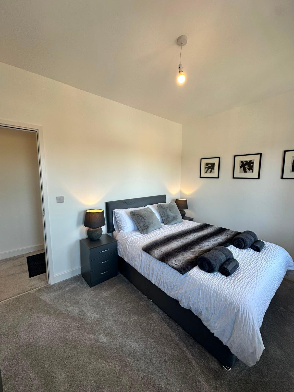 Victoria Dock Apartment 2 Bed Sleeps 4