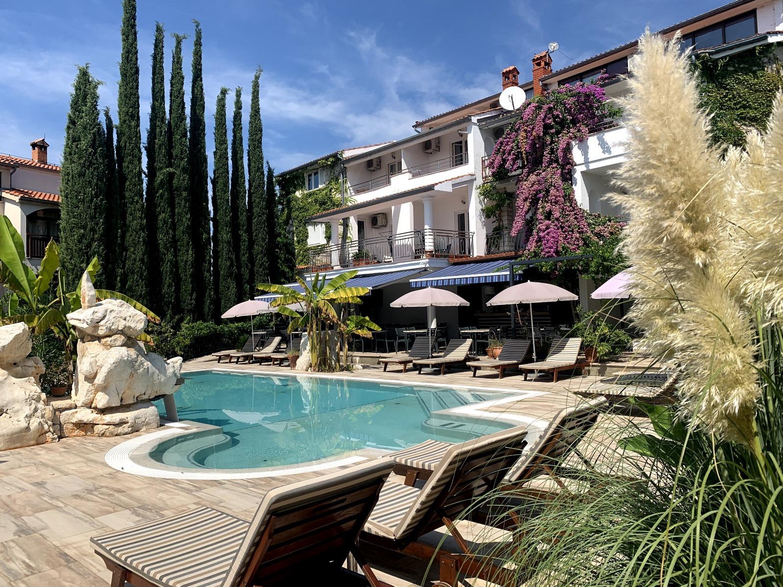 Gargamelo Pension1
