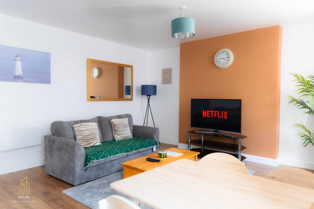 Comfy 2BR APT | Sleeps 5 | Minehead Central