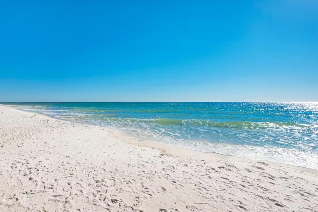 One Bedroom Condo in Shores of Panama3