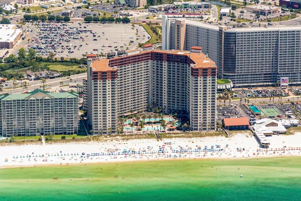 One Bedroom Condo in Shores of Panama2
