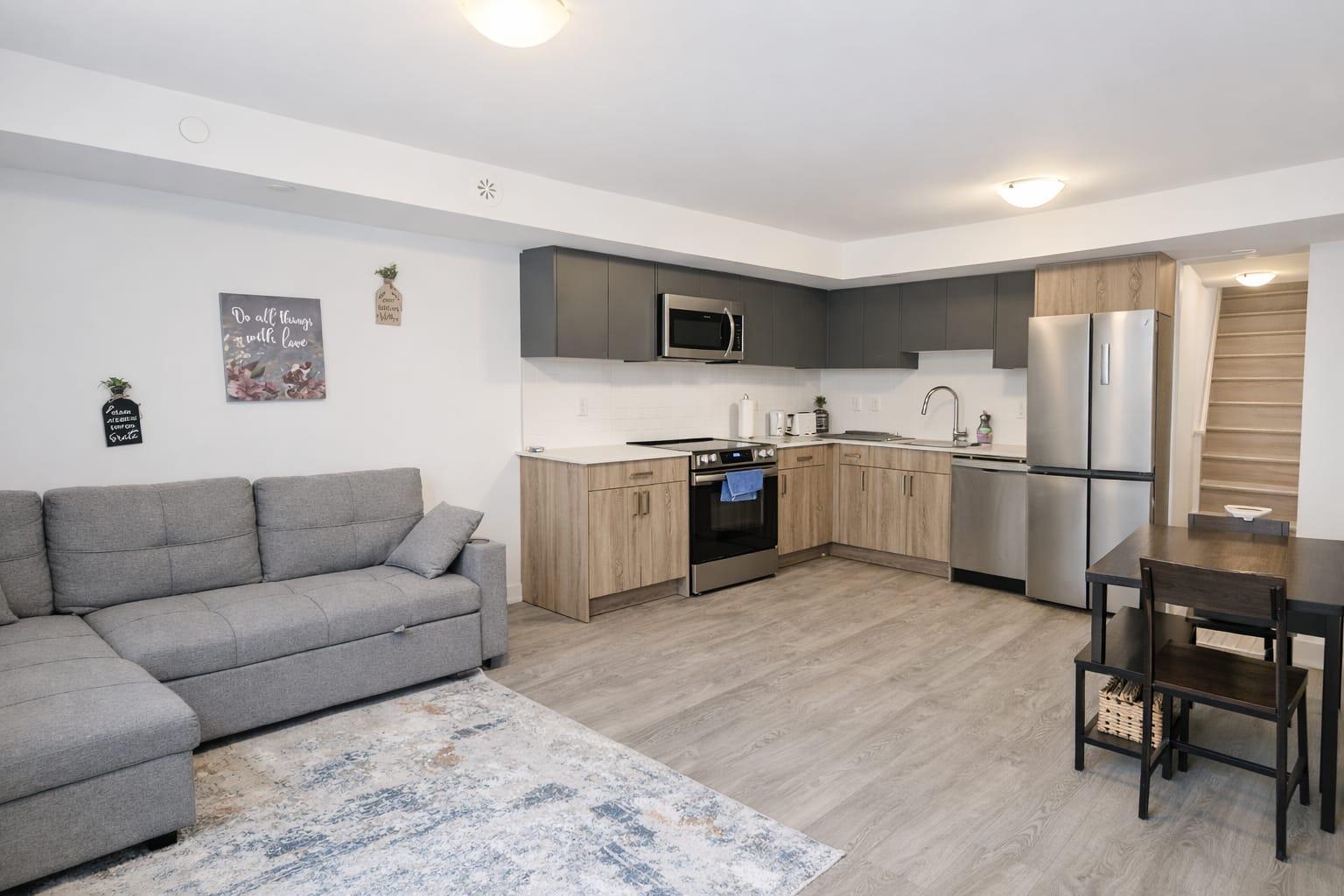Private and cozy 1BR basement in prime location3