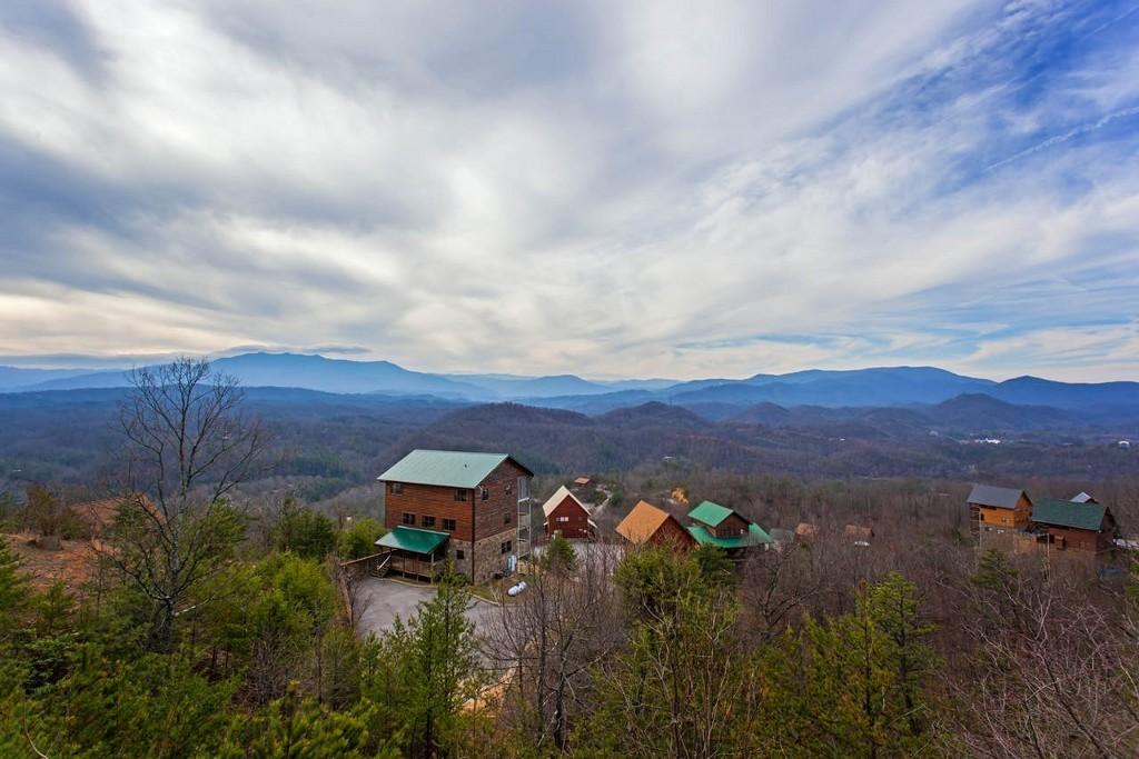 A Diamond In The Sky - Pigeon Forge, TN2