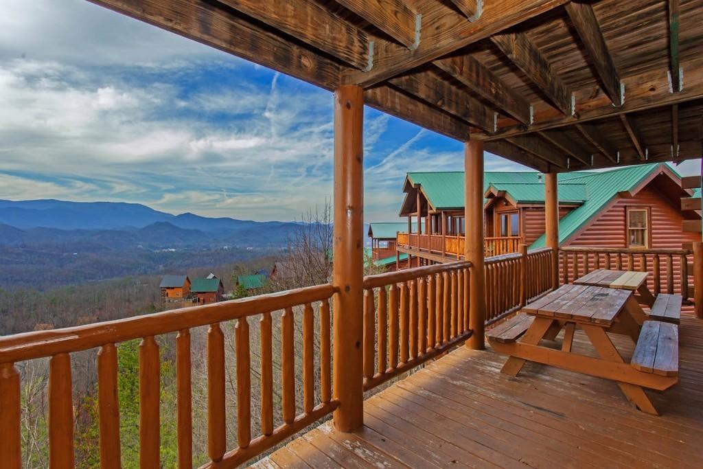 A Diamond In The Sky - Pigeon Forge, TN3