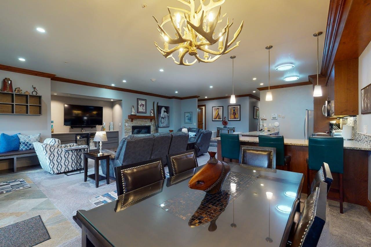 Two Bedroom Condo in Lion Square Lodge5