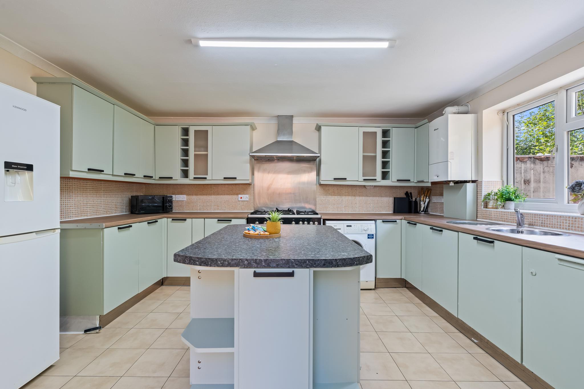 3BR 3Bath Solihull | JLR • NEC • Airport • Parking5