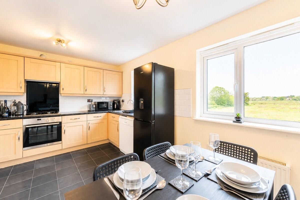 4BR|Lincoln|Contractor Stays|WiFi|Parking|Garden6