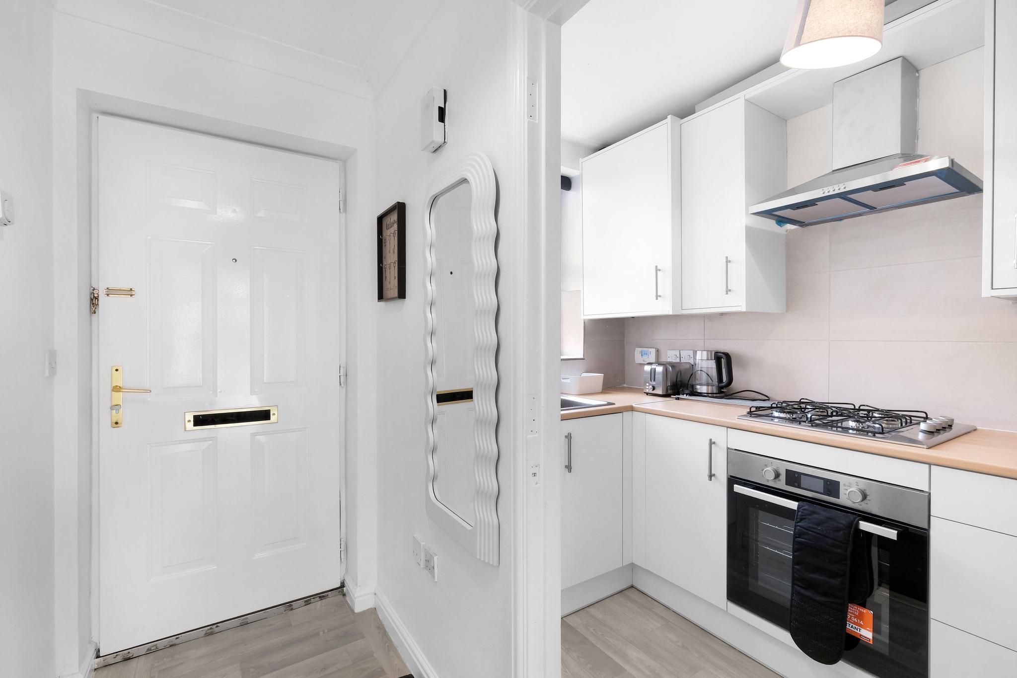4-Bed Townhouse | Hamilton, Leicester | Allocated1