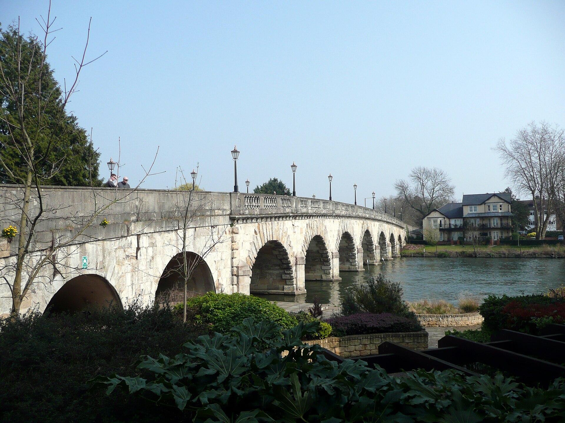 header-image