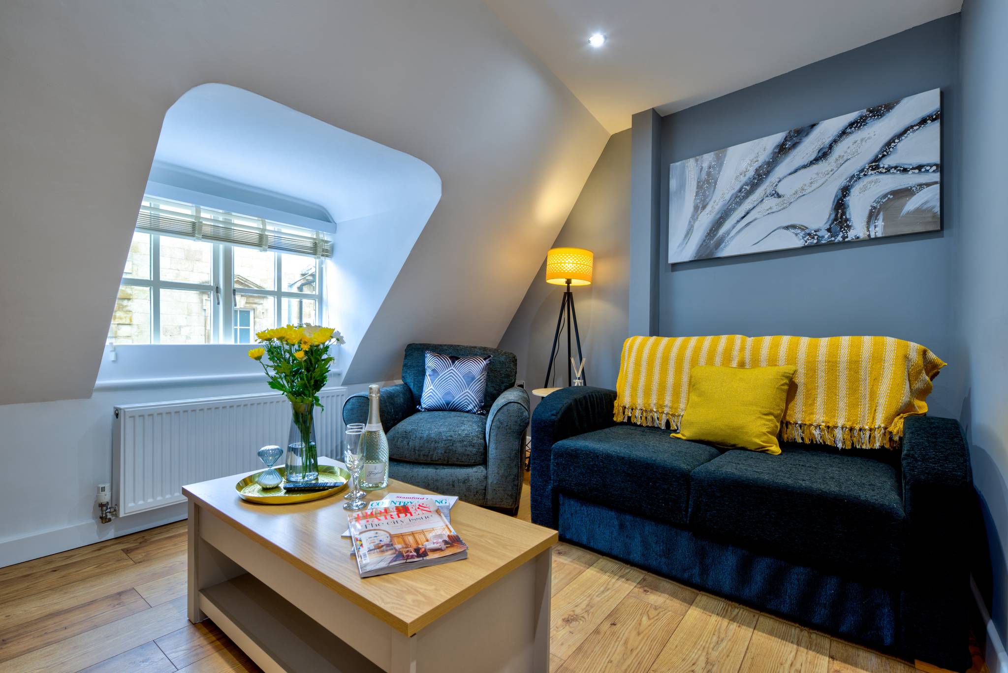 St Paul's Apartments - A Stylish 2-bed Stay with Fast Wi-Fi
