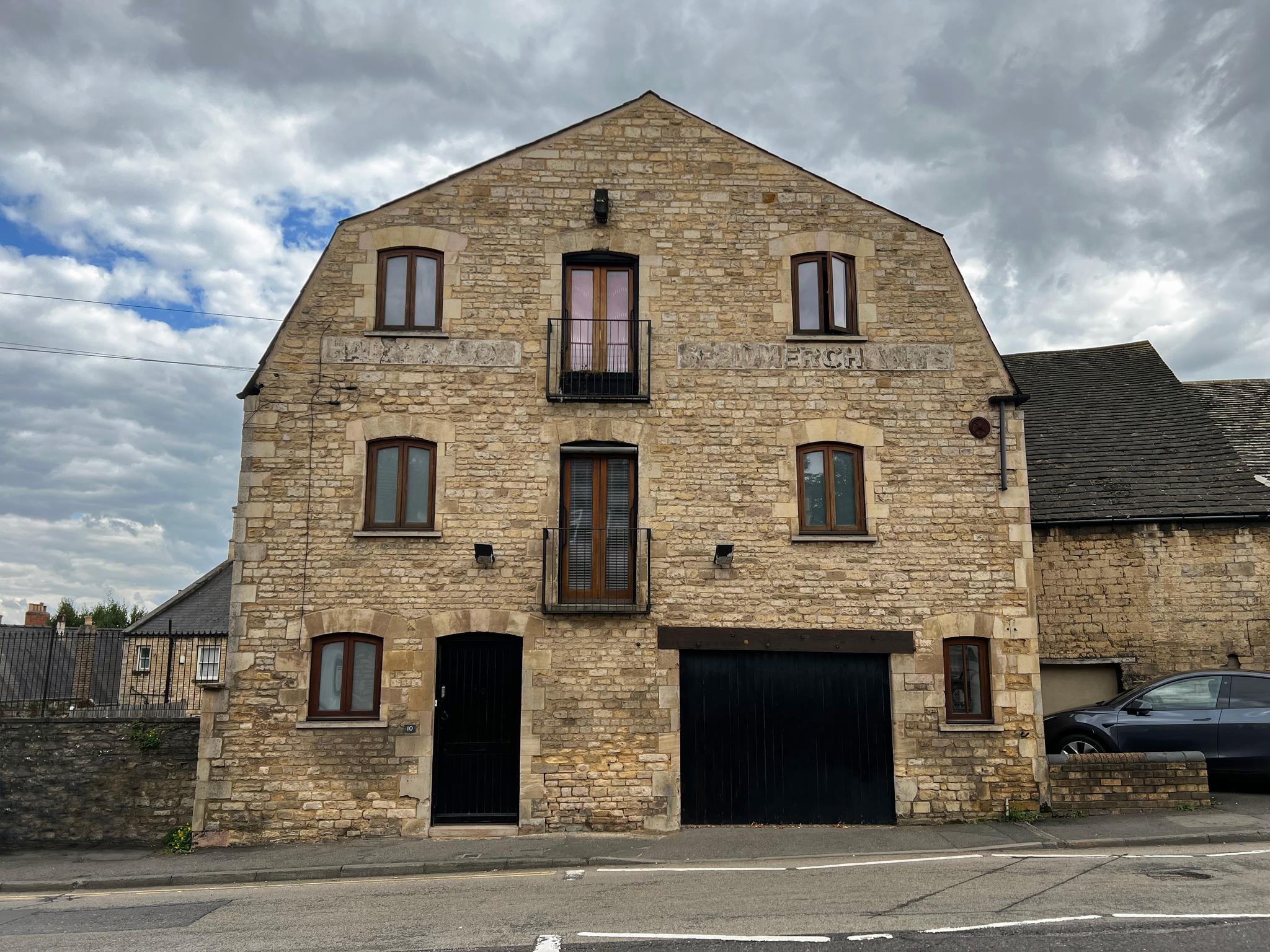 Luxury 2 bed suite in Stamford5