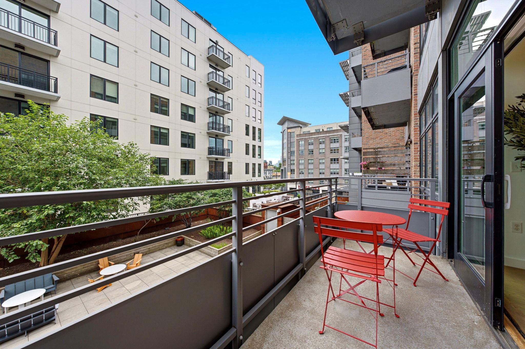 Mins to NYC - Hoboken – Modern & spacious 1BR.4