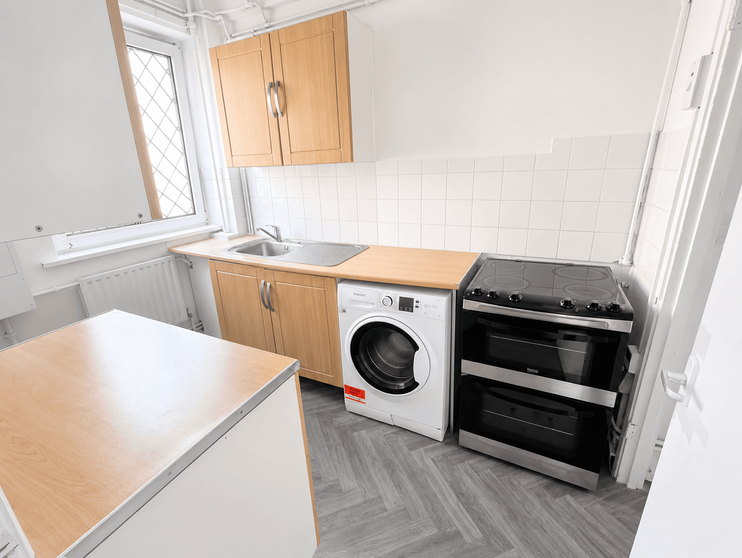 Modern 1-Bed Apartment| Southwark3
