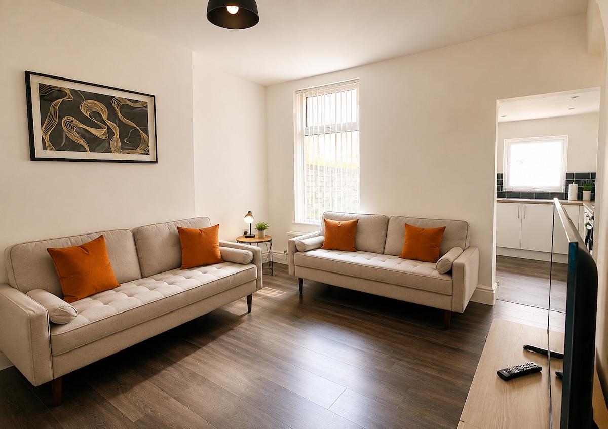 4bed, Sleeps6, Free Parking, Contractors & Groups.3