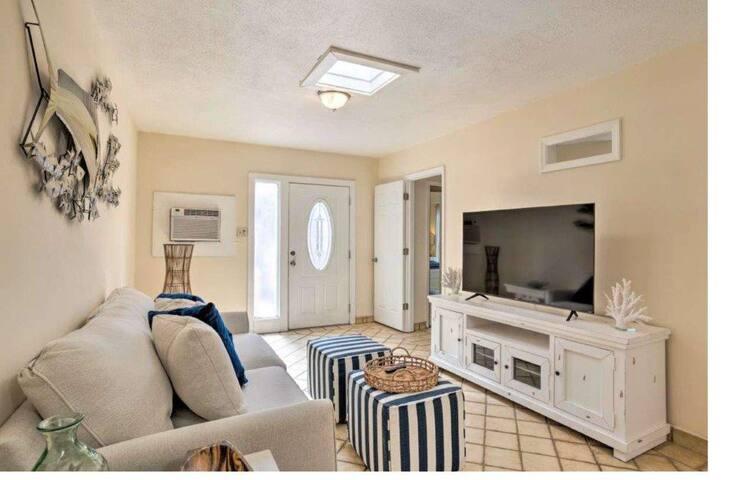 Luxury Mini Resort with heated pool2