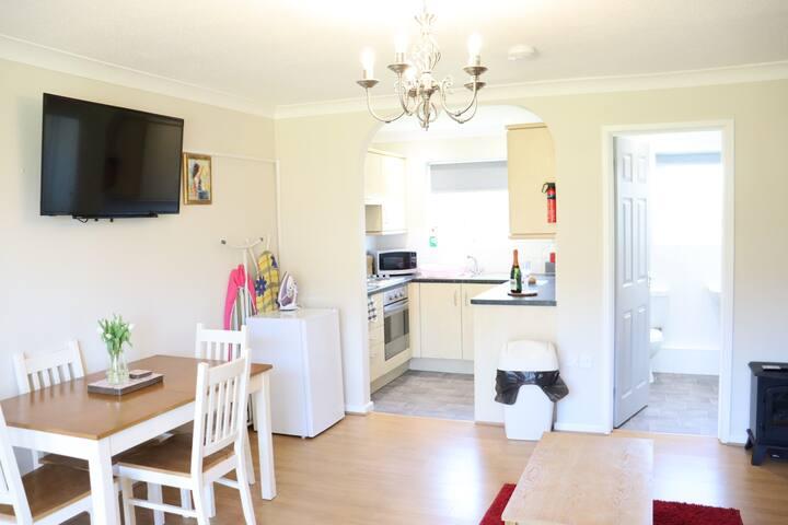 Corton Retreat At Waterside Park3