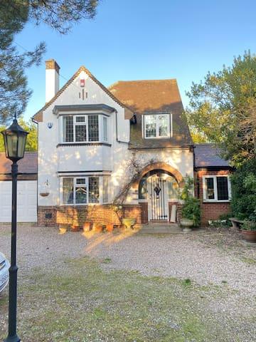 Large Cottage next to BHX, NEC, Train Station3