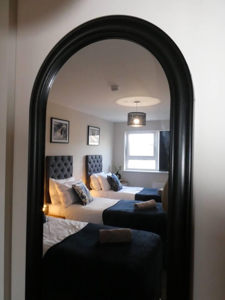 2 BED 2 BATH APT -Free Parking, Close to CITY CTRE5