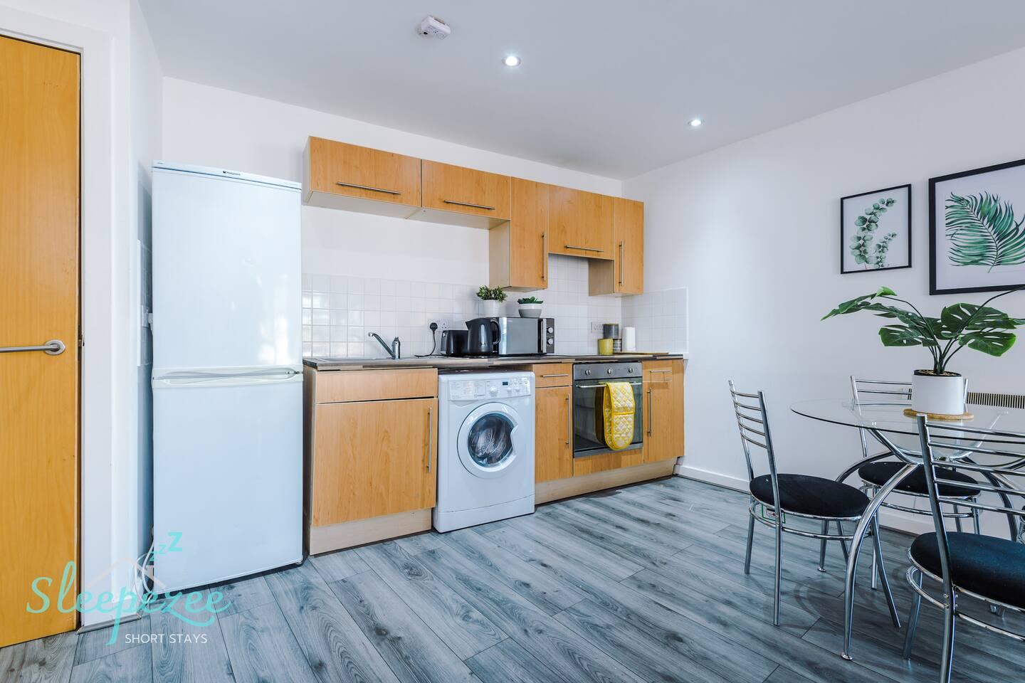 Budget Friendly Apartment with Twin Beds5