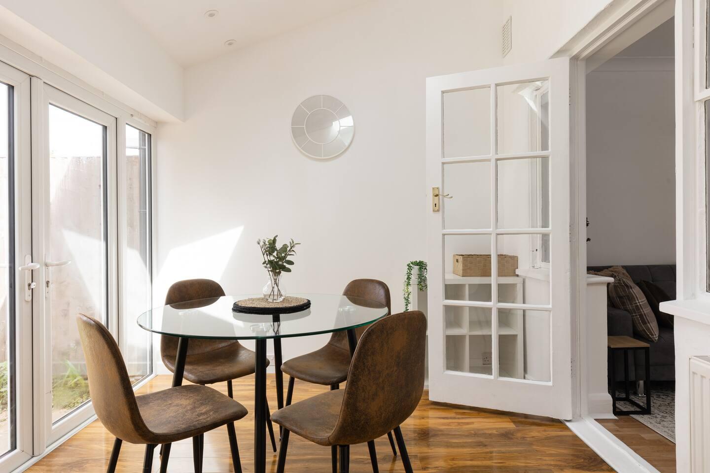 Spacious London Oasis6