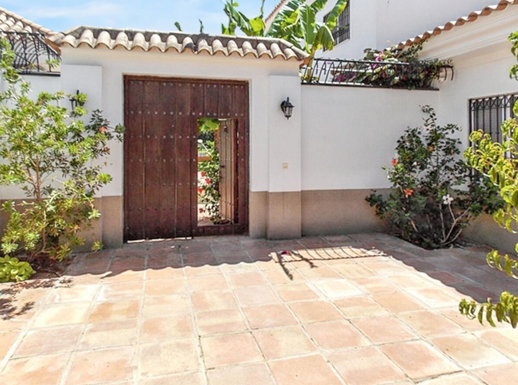 Hermoas villa en Nuevo Portil con piscina privada3