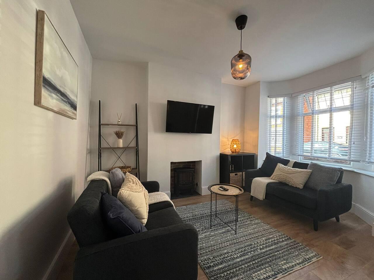 Barber House - Cosy & Stylish 2 bed - Sleeps 45
