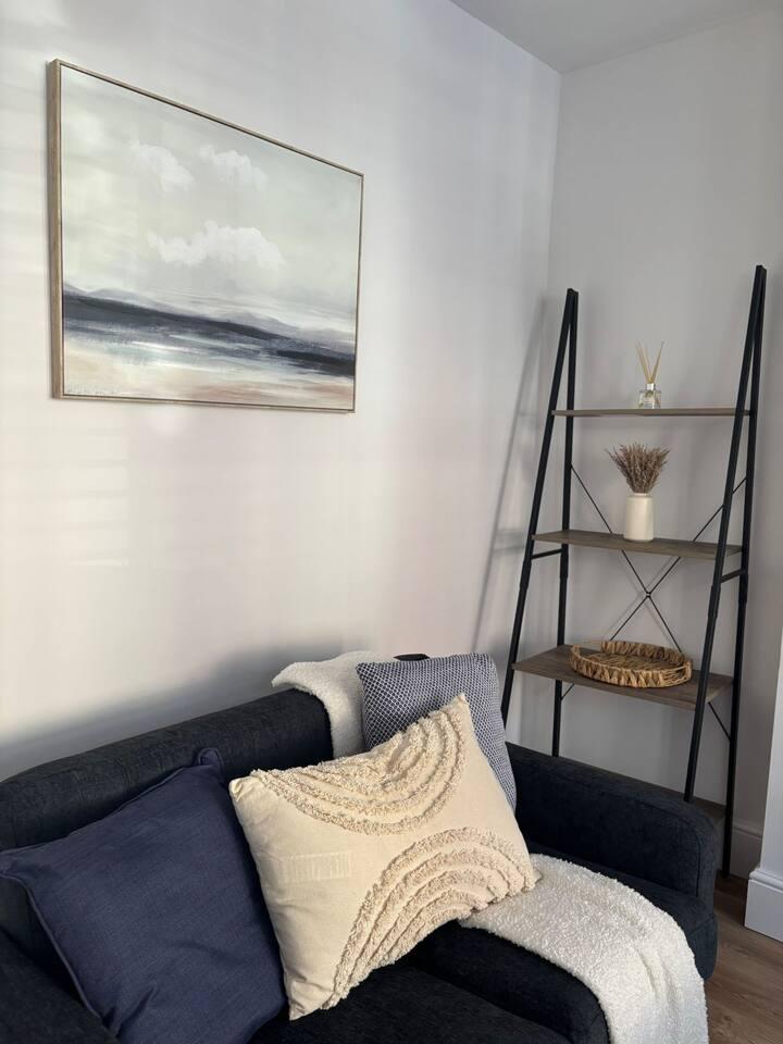 Barber House - Cosy & Stylish 2 bed - Sleeps 46