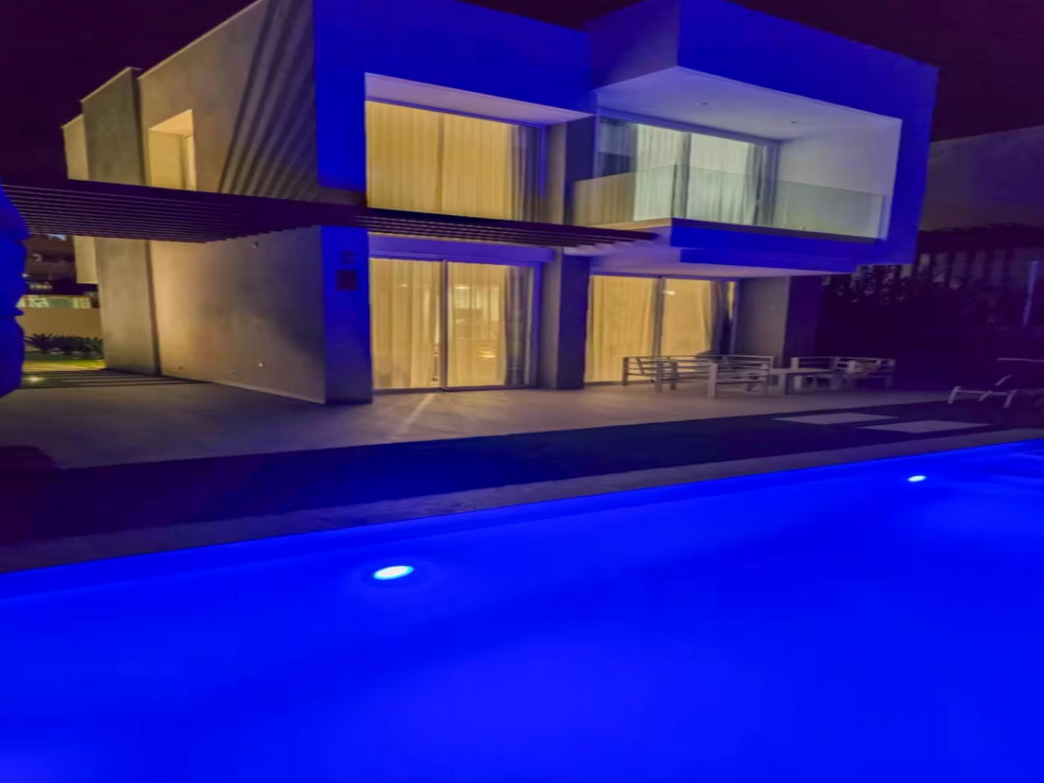 Stunning Modern 3 Bedroom Villa with Pool2