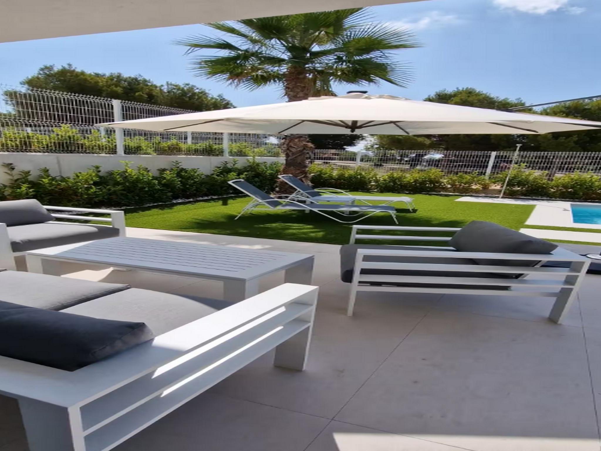 Stunning Modern 3 Bedroom Villa with Pool6
