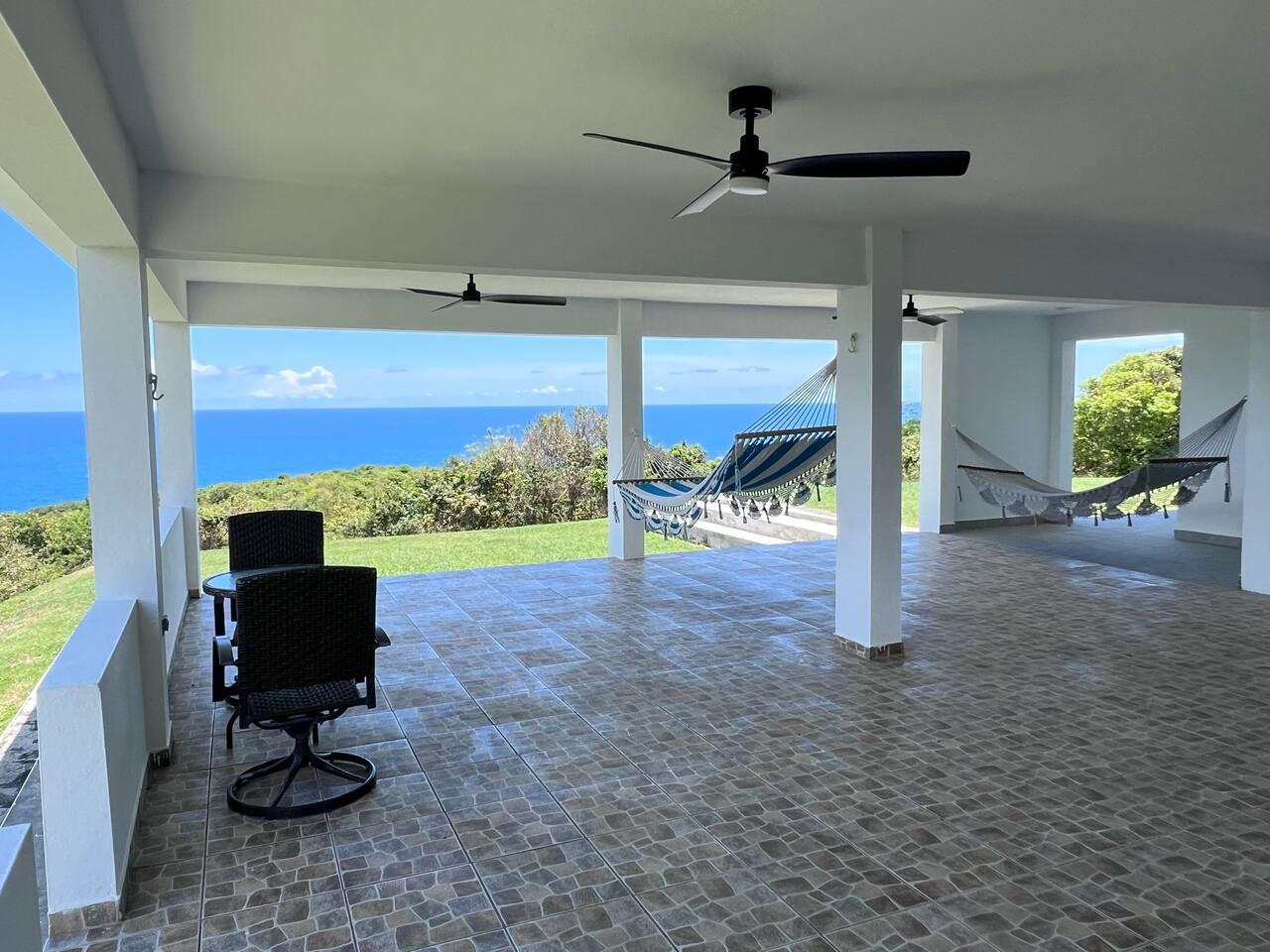 Oceanview Getaway Near Playa Lucía6