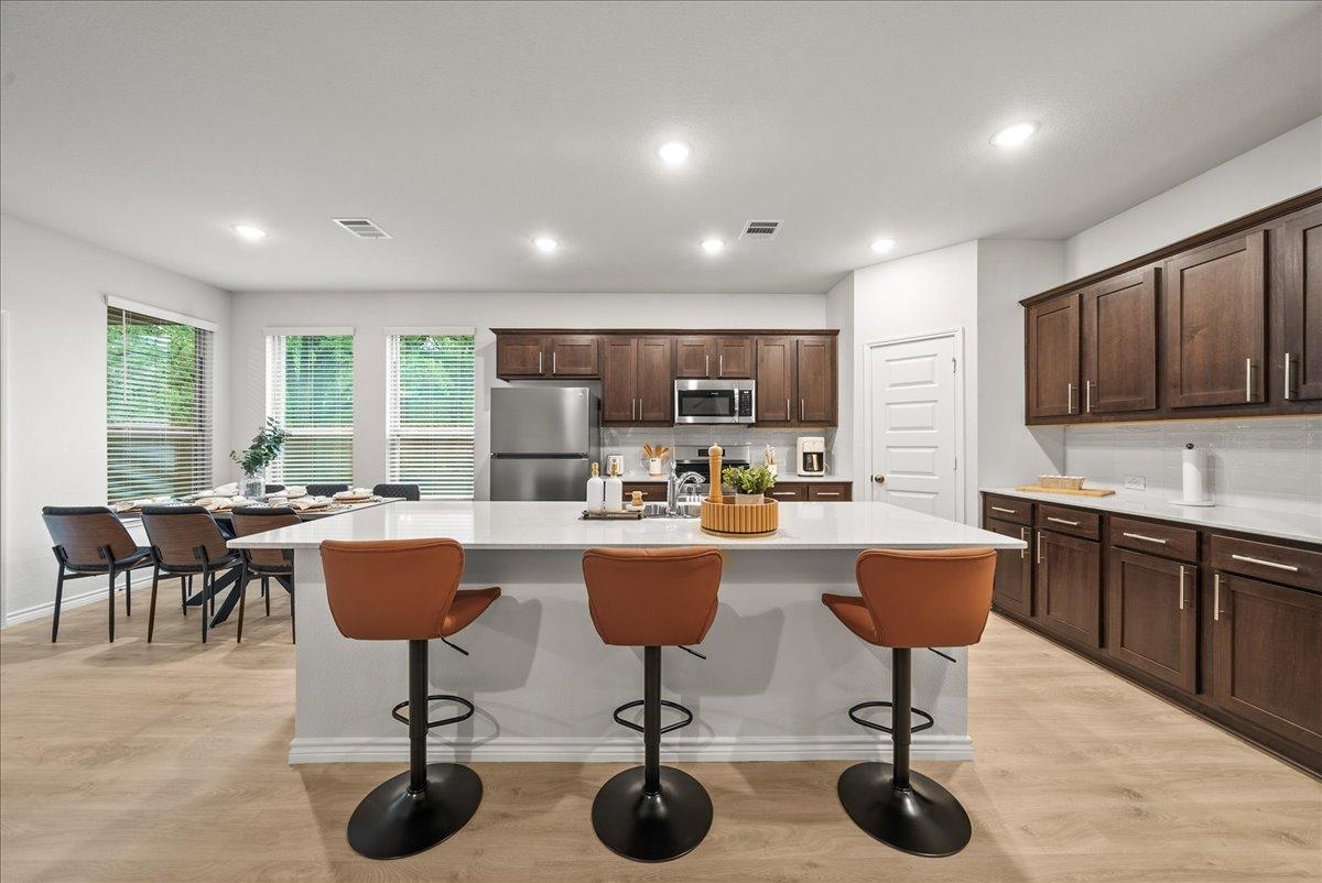 Luxurious 4 Bed Duplex in Denton TX Near UNT & TWU4