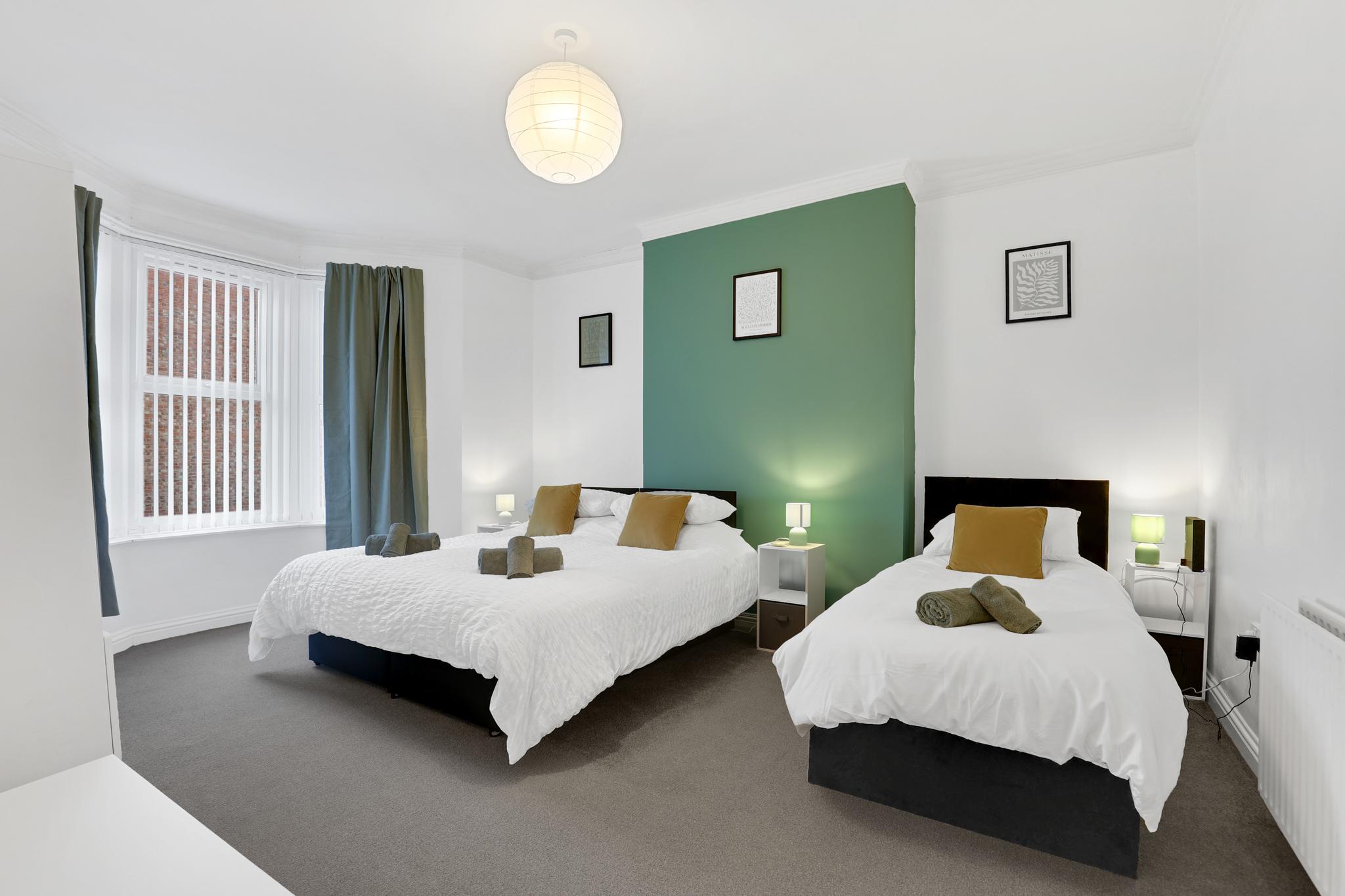 Cosy 2-Bedroom Apartment, comfortably sleeps 54
